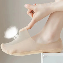 Load image into Gallery viewer, 4 Pairs Cooling Fabric Socks