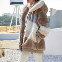 Load image into Gallery viewer, autumn and winter warm plush and zipper pocket hooded loose jacket women