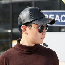 Load image into Gallery viewer, Autumn And Winter Plus Velvet Cap PU Leather Baseball Cap For Men