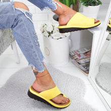 Load image into Gallery viewer, Ladies platform slip-on slippers
