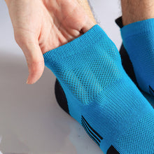 Load image into Gallery viewer, Men&#39;s running cotton socks mesh breathable sweat-absorbing fitness boat socks
