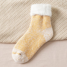 Load image into Gallery viewer, 5 Pair Thicker Solid Socks
