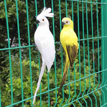 Load image into Gallery viewer, 2 Pcs Simulation Parrot Creative Feather Lawn Figurine Ornament
