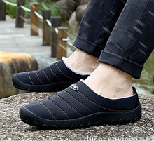 Load image into Gallery viewer, New Men Winter Warm Slip on Slippers Indoor Outdoor Plush Slippers

