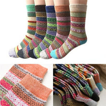 Load image into Gallery viewer, 5 Pair Women Quality Vintage Boho Thickened Wool Warm Socks
