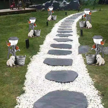 Load image into Gallery viewer, Garden Statues Annimal Squirrel Solar LED Light
