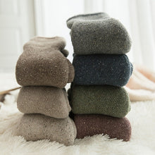 Load image into Gallery viewer, 5 Pair Thicker Solid Socks
