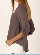 Load image into Gallery viewer, Women&#39;s Long-sleeved V-neck Top Chiffon
