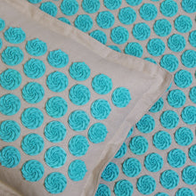 Load image into Gallery viewer, Acupressure Mat, Massage Mat Acupuncture Pillow Set Yoga Mat Needle Relieve Back
