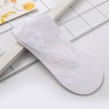 Load image into Gallery viewer, 5 Pair Women Lace Invisible Socks
